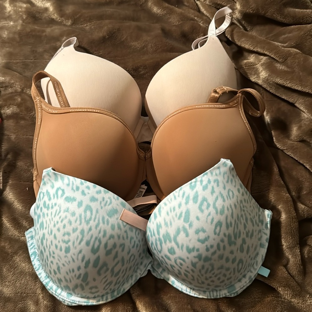 Victorias Secret 34DD bras
